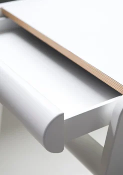 B Tisch White (optional mit Sitzbank)