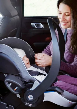 Babyschale 'iZi Go Modular X2 i-Size' Fresh Black Cab