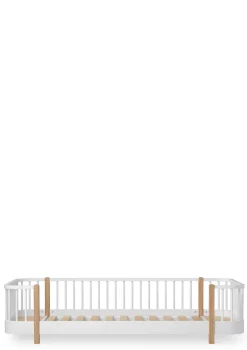 Bodenbett 'Wood Original' Weiß / Eiche 200 x 90 cm