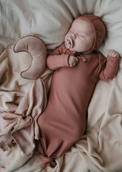 Geknotetes Babykleid cedar