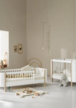 Geschwisterset für 'Wood Mini+' Babybett inkl. Junior-Erweiterung zu zwei Betten Weiß / Eiche