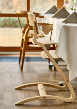 Hochstuhl 'Louie' Eiche