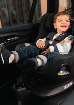 Kindersitz 'PRUU i-Size' Caviar