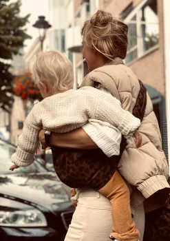 Kindertrage Brown Leopard