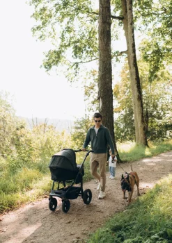 Kombi-Kinderwagen 'Mono 4' Premium Schwarz