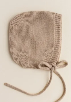Merino Bonnet 'Dolly' Sand