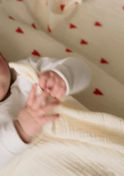 Musselin Mulltuch 'Swaddle Print Large' Beige Hearts 120 x 120 cm