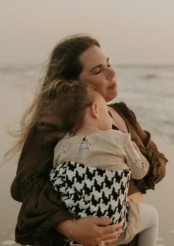 Premium Kindertrage Jacquard Hahnentritt