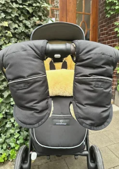 Premium Lammfell-Handwärmer midnight black