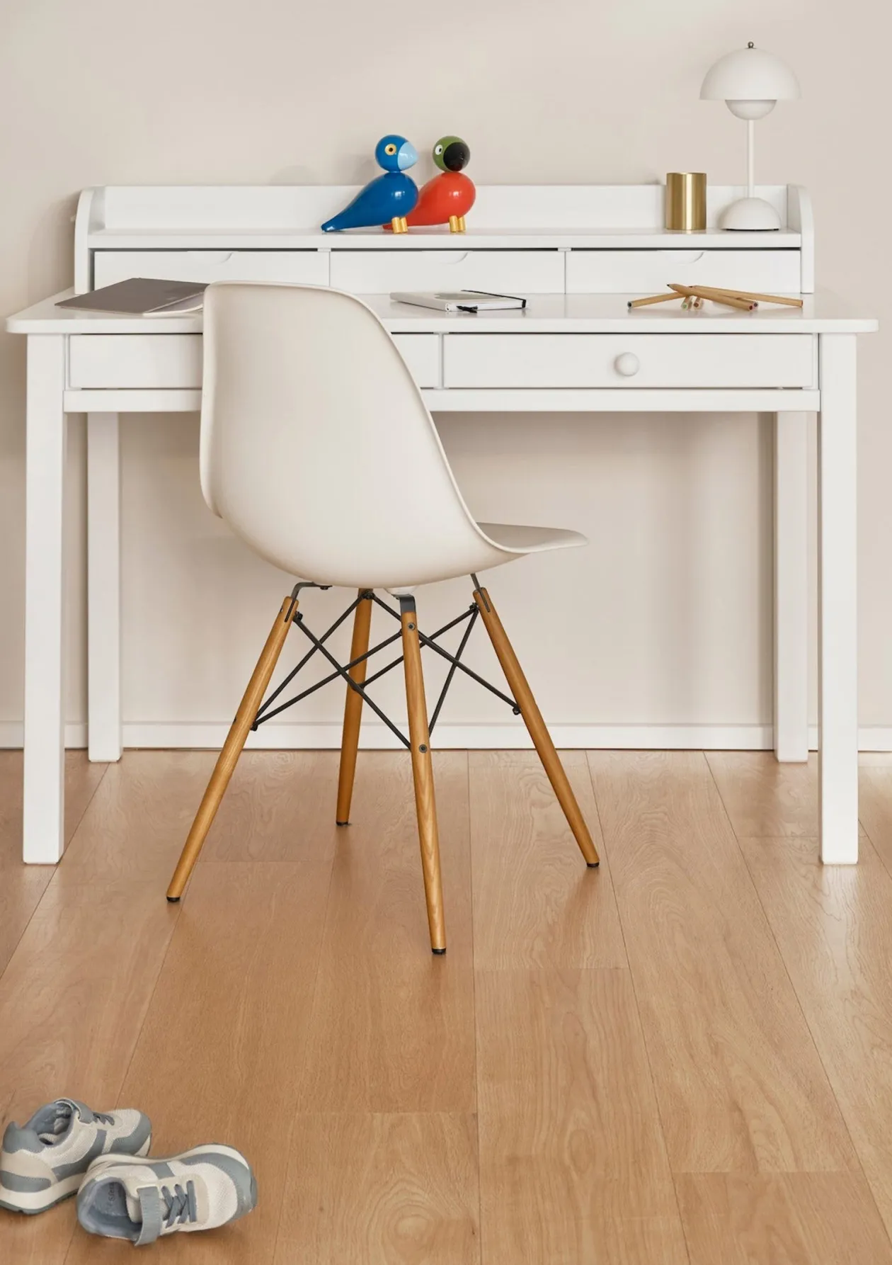 Schreibtisch hoch weiß handbemalt