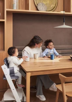 Silikon Becher mit Trinkhalm Nougat