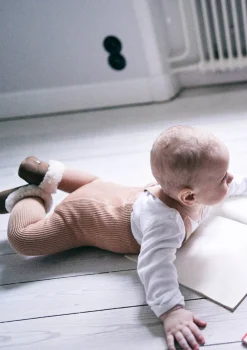 Strumpfhose mit Trägern mit Fuß light brown