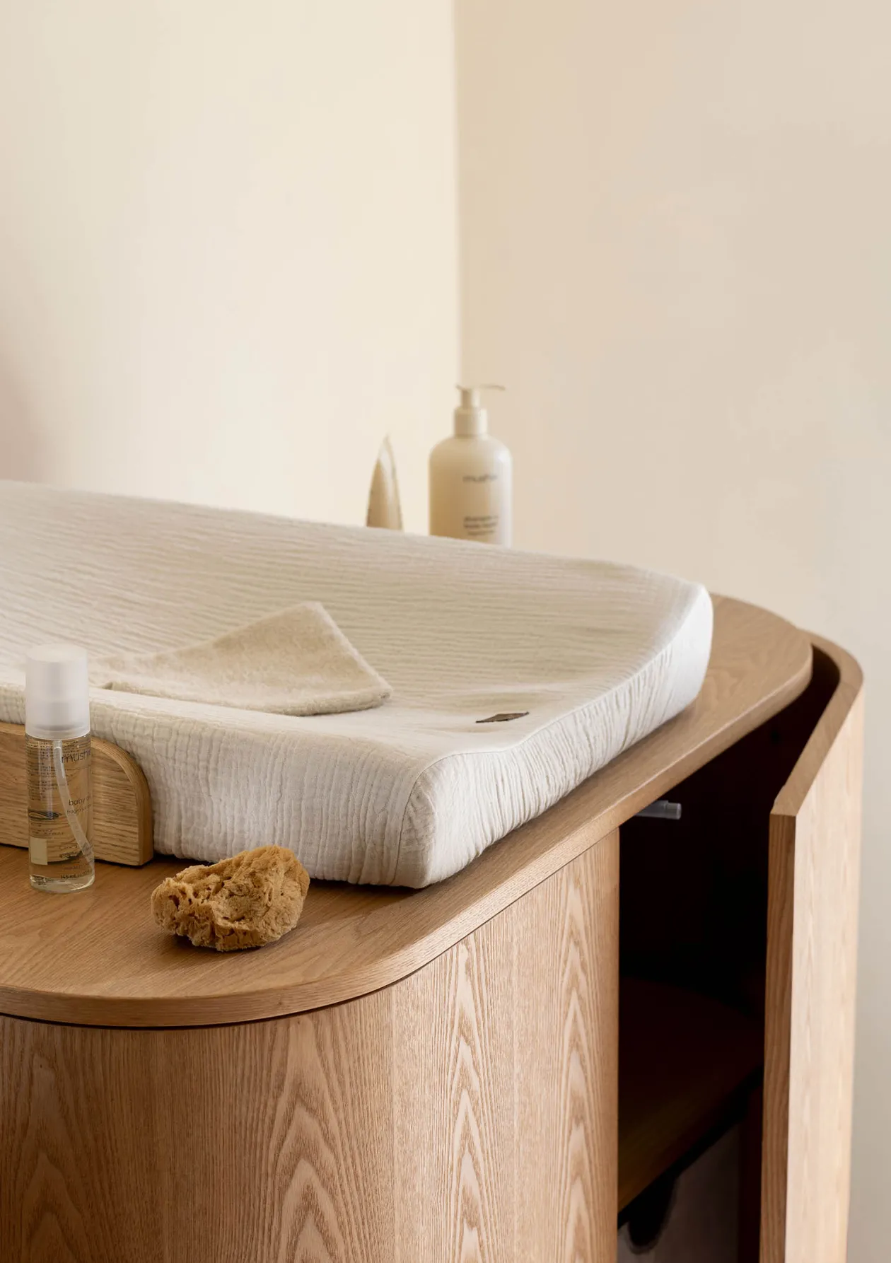 (Wickel-)Kommode 'Yume' mit Türen Natural Ash