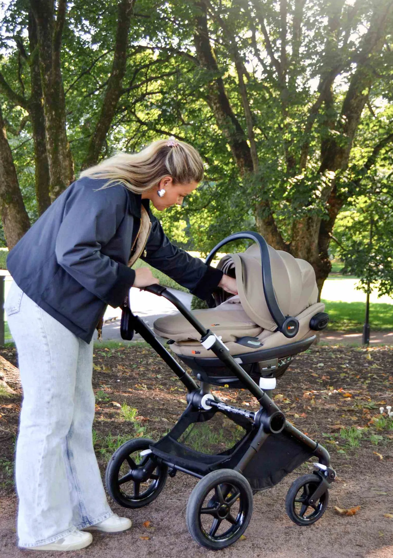 Wind & Weather Cover für Babyschale 'Go Beyond' Dark Sand