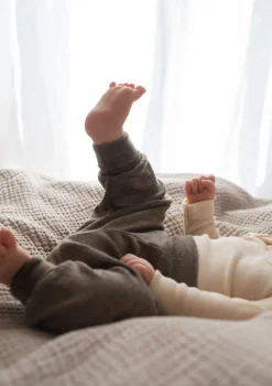 Wolle/Seide Baby-Hose walnuss